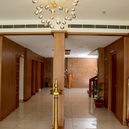 Hotel Emerald Palace Kottiyam 외부 사진