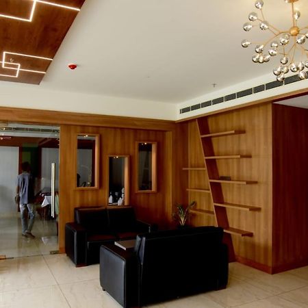 Hotel Emerald Palace Kottiyam 외부 사진