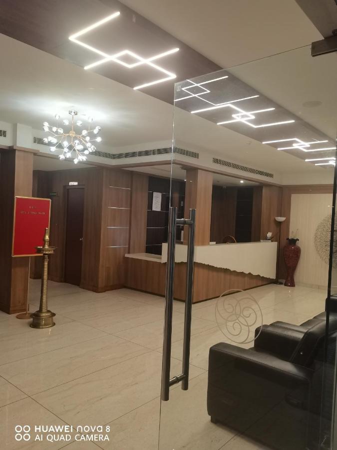 Hotel Emerald Palace Kottiyam 외부 사진